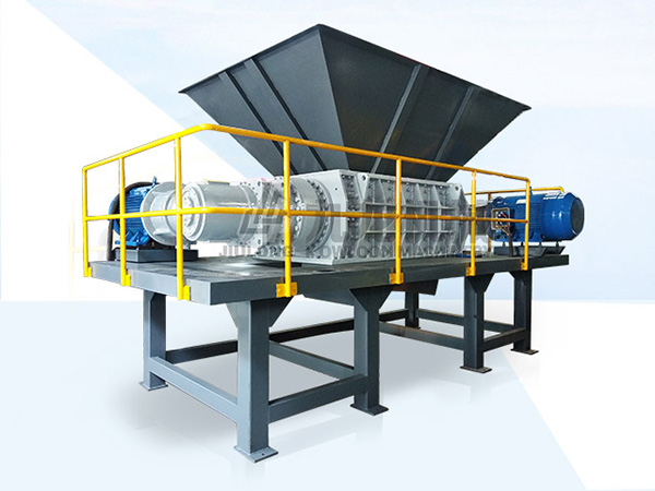 The double-shaft shredder is the messenger of circular economy and environmental protection